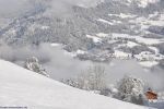 la vallée du giffre dans la brume,alpes,france
