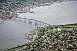 Tromsø, le pont de Sandnessund qui relie la ville