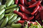marché exotique : piments rouges et verts