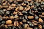grains-de-cafe-agrandi-en-photo