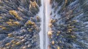 route-gelee-vue-par-un-drone